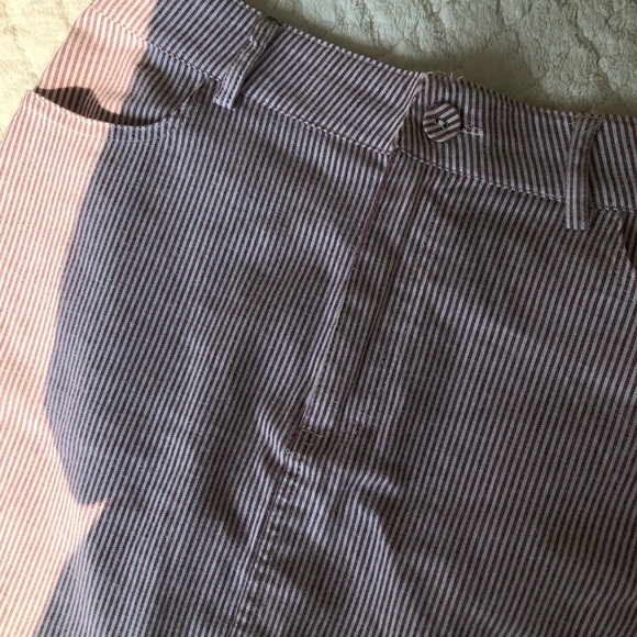 like new pink and white pinstripe mini skirt - Picture 6 of 10